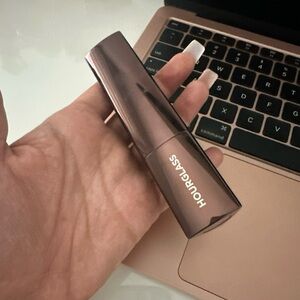 Hourglass foundation shade beige